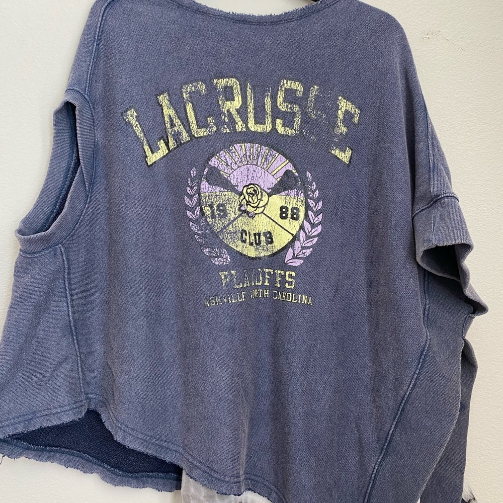 NWOT. Free People sweat shirt.off the shoulder .Tunic
